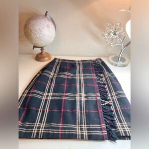 BICE BY SAG HARBOR 10 LINED WOOL BLANKET SKIRT FAUX WRAP BLACK /RED/TAN